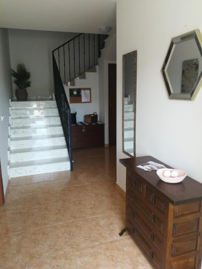 Apartamento Villa Soterrana Трухильо Екстериор снимка